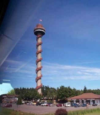  [Photo of small observation tower in 1000 Islands Park] 